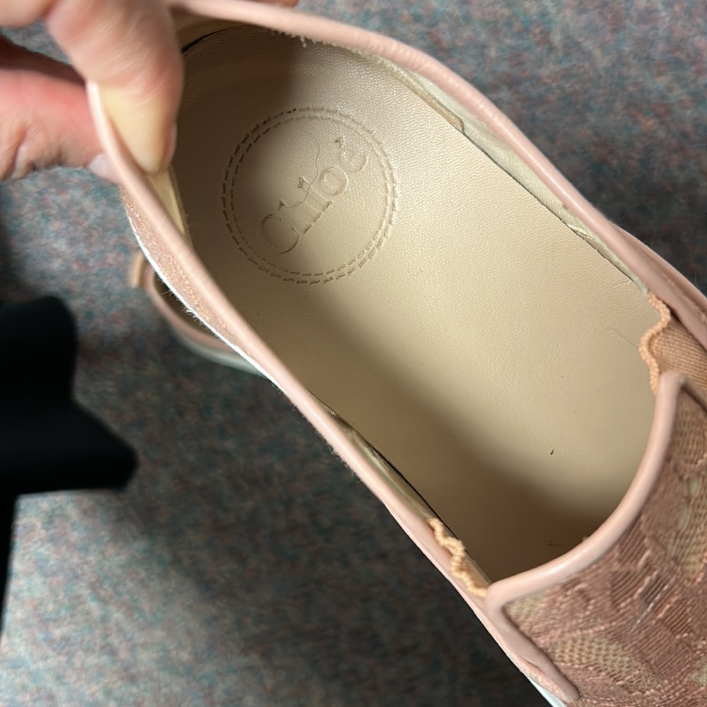 *RARE* Chloe slides - Picture 2 of 3